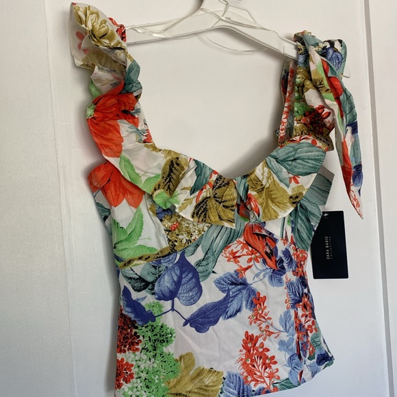 Zara Print Ruffle Top - Picture 2 of 7